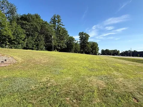 1005 Nh Route 106 N Loudon NH 03307