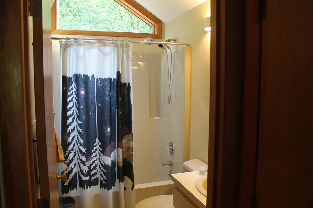 107 Black Mountain Road Lincoln NH 03251