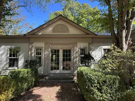 81 Front Street Exeter NH 03833