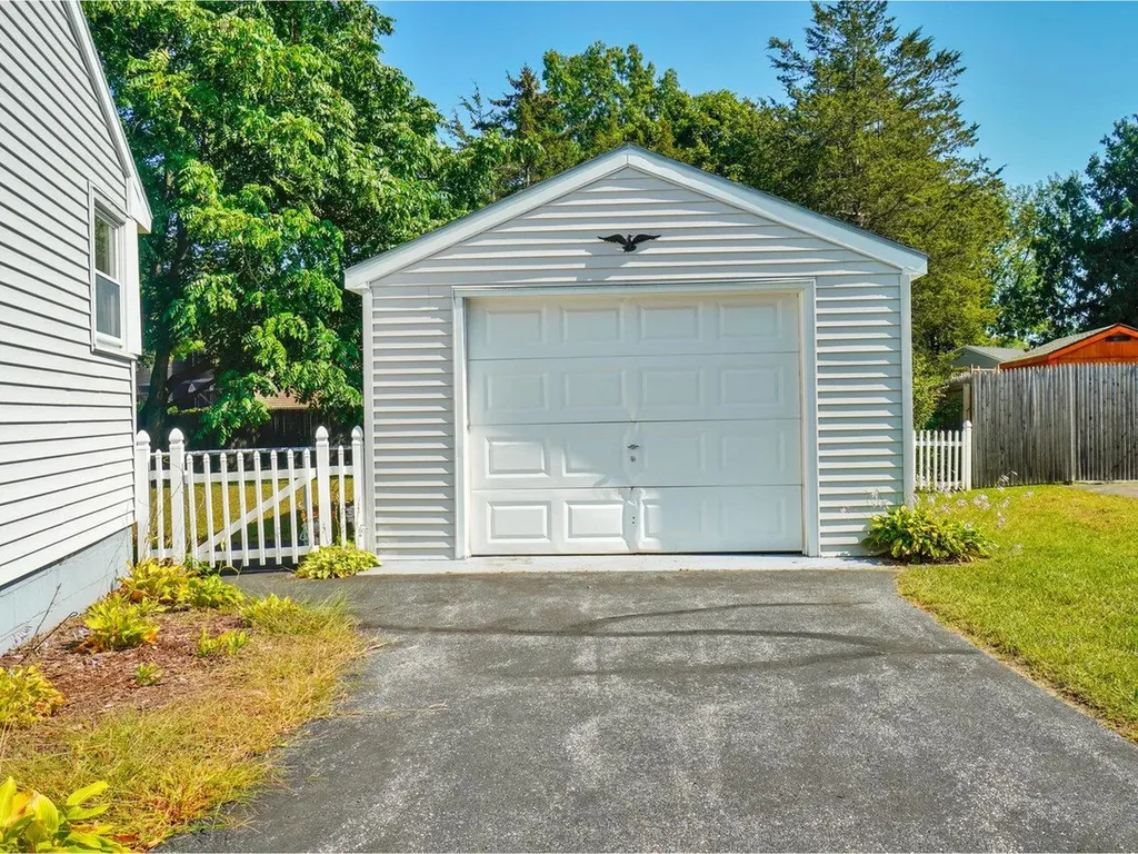 51 Loaldo Drive Burlington VT 05408