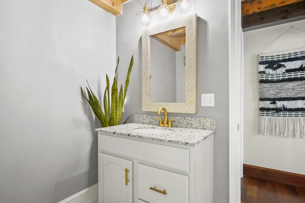 156 Piscassic Road Newfields NH 03856