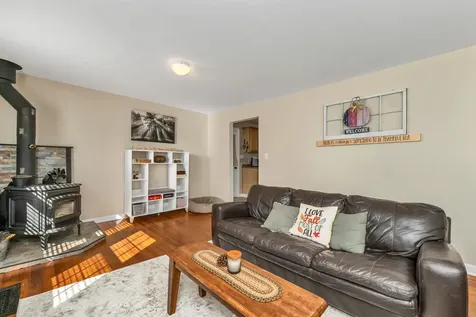 82 Bay Street Wolfeboro NH 03894