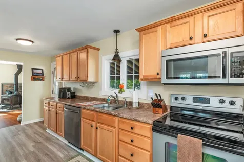 82 Bay Street Wolfeboro NH 03894