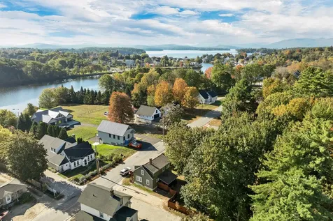 82 Bay Street Wolfeboro NH 03894