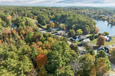 82 Bay Street Wolfeboro NH 03894