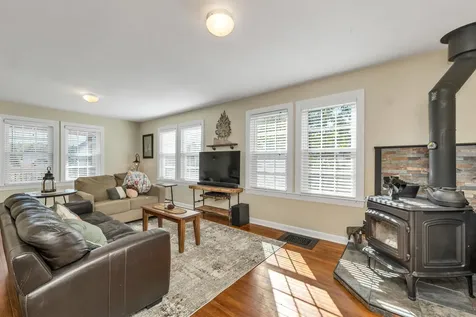 82 Bay Street Wolfeboro NH 03894