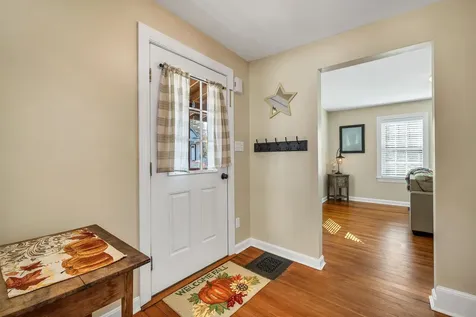 82 Bay Street Wolfeboro NH 03894