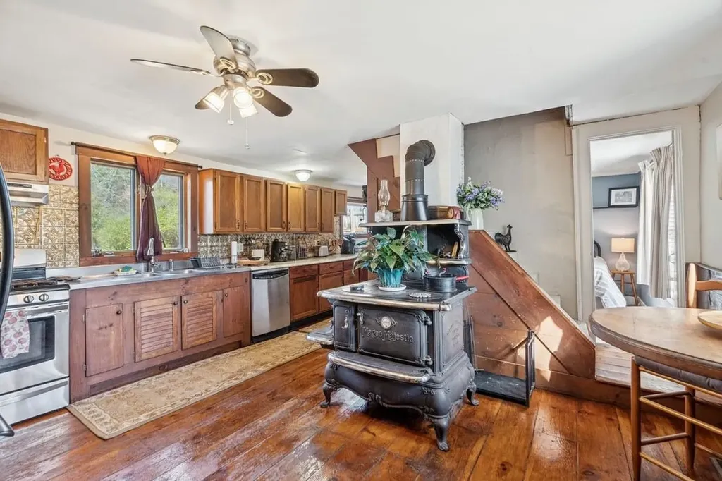 863 Route 10 Croydon NH 03773