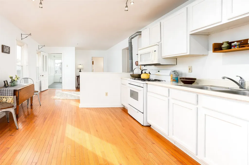 9 West Street Winooski VT 05404