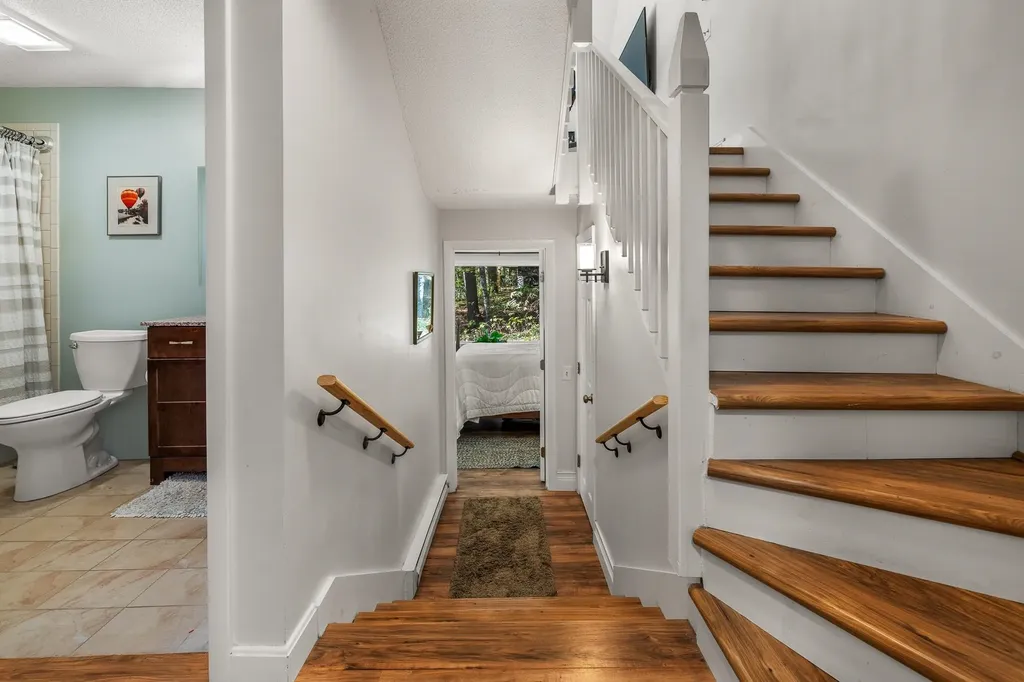 1191 Baker Turn Hartford VT 05059