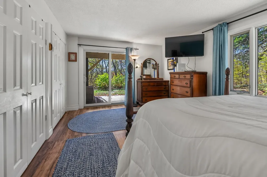 1191 Baker Turn Hartford VT 05059