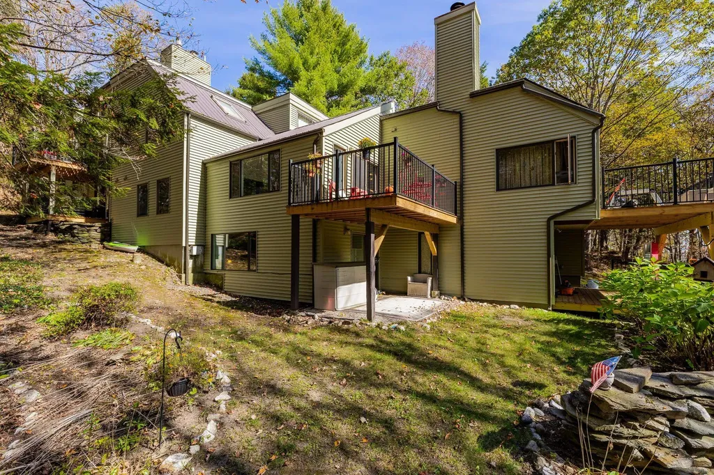 1191 Baker Turn Hartford VT 05059