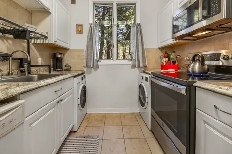 1191 Baker Turn Hartford VT 05059