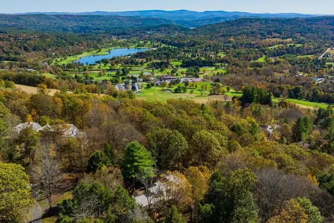 1191 Baker Turn Hartford VT 05059