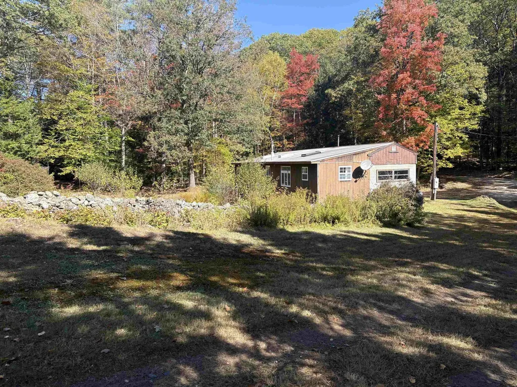 101 Vessel Rock Road Gilsum NH 03448