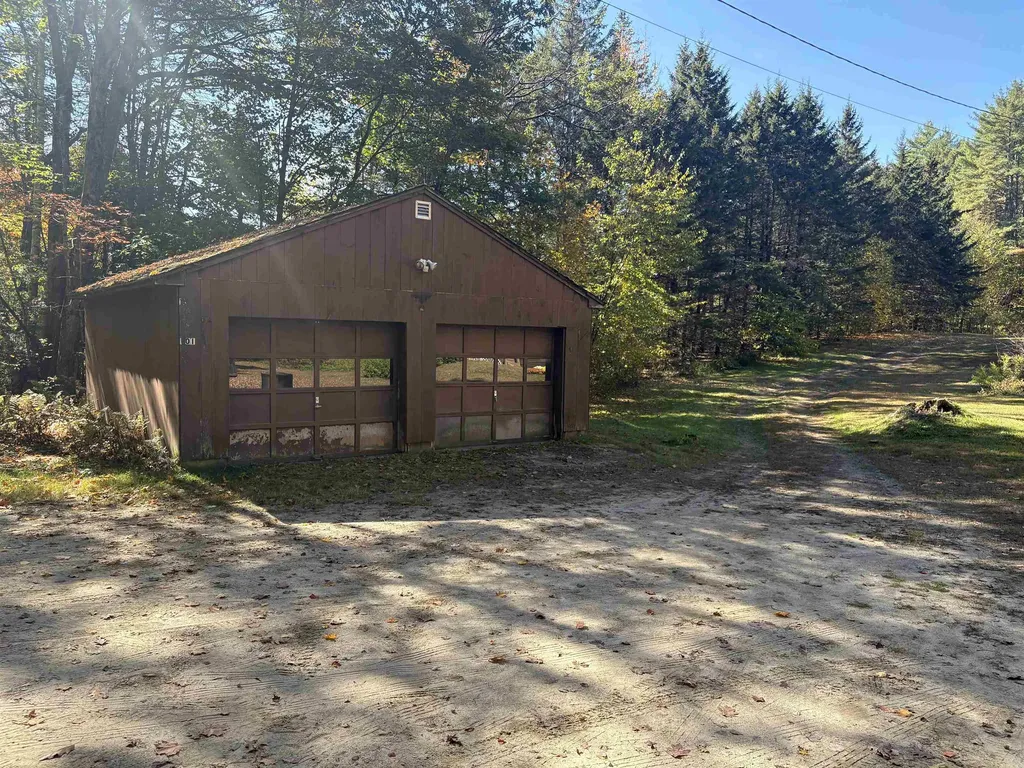 101 Vessel Rock Road Gilsum NH 03448