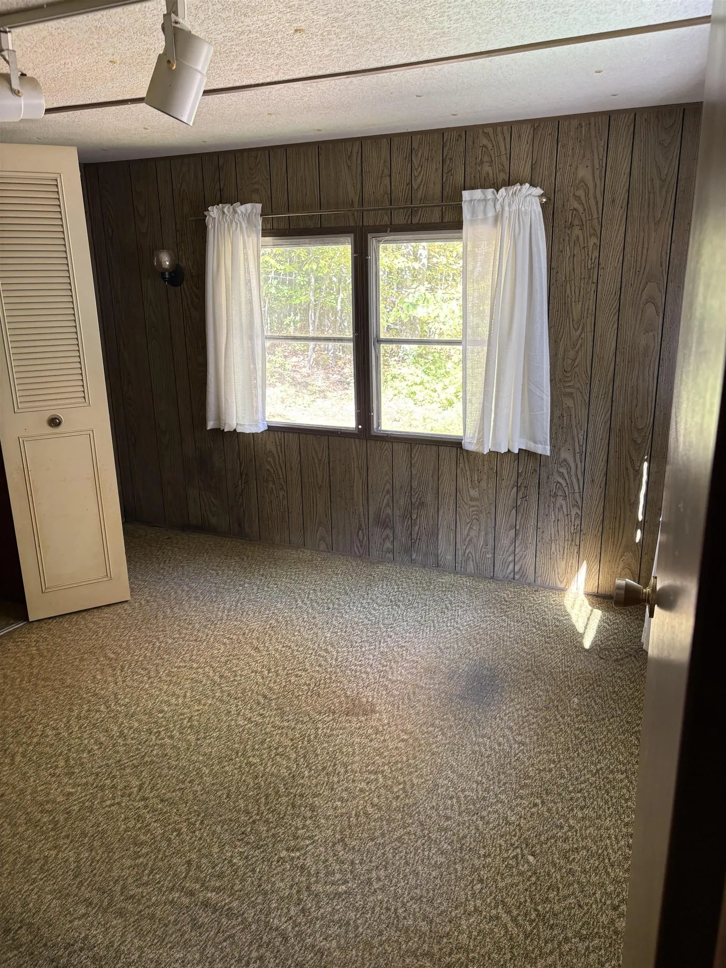 101 Vessel Rock Road Gilsum NH 03448