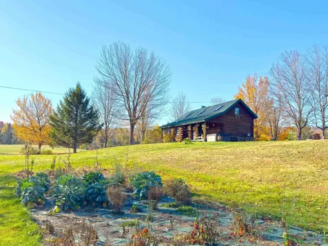 10 Duval Road Dalton NH 03598