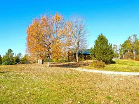 10 Duval Road Dalton NH 03598