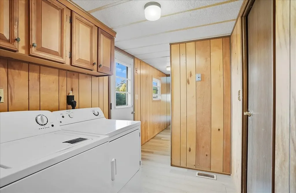 278 Penny Lane Shelburne VT 05482