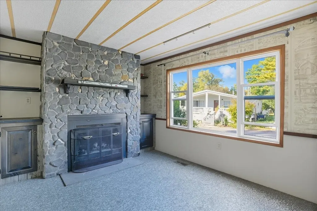 278 Penny Lane Shelburne VT 05482