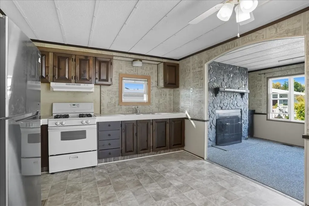 278 Penny Lane Shelburne VT 05482