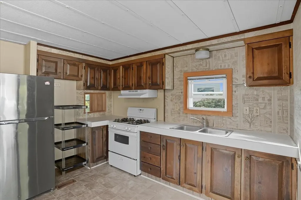 278 Penny Lane Shelburne VT 05482