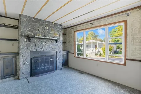 278 Penny Lane Shelburne VT 05482