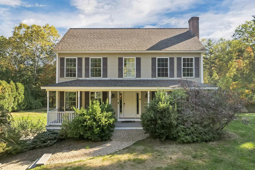 5 Lilac Lane Sandown NH 03873