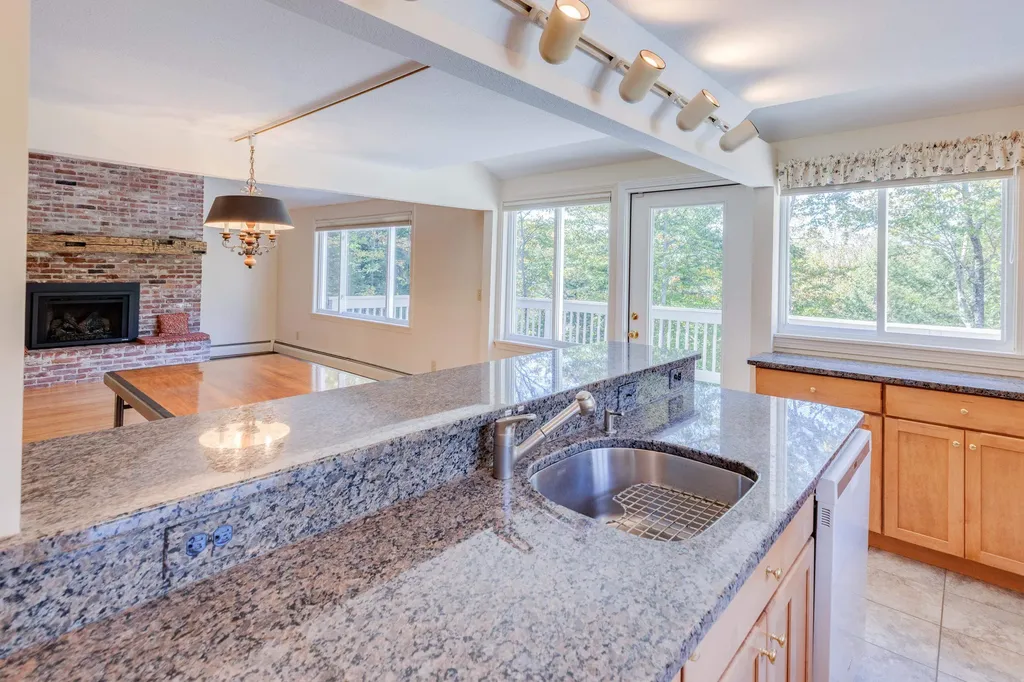 73 Beechnut Drive Lincoln NH 03251