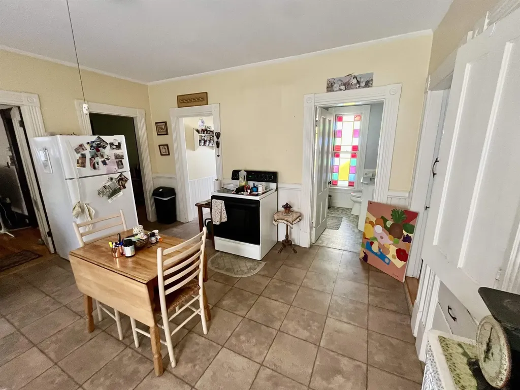 883 Union Street Manchester NH 03104