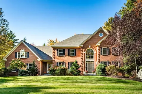 12 Mcintosh Lane Bedford NH 03110