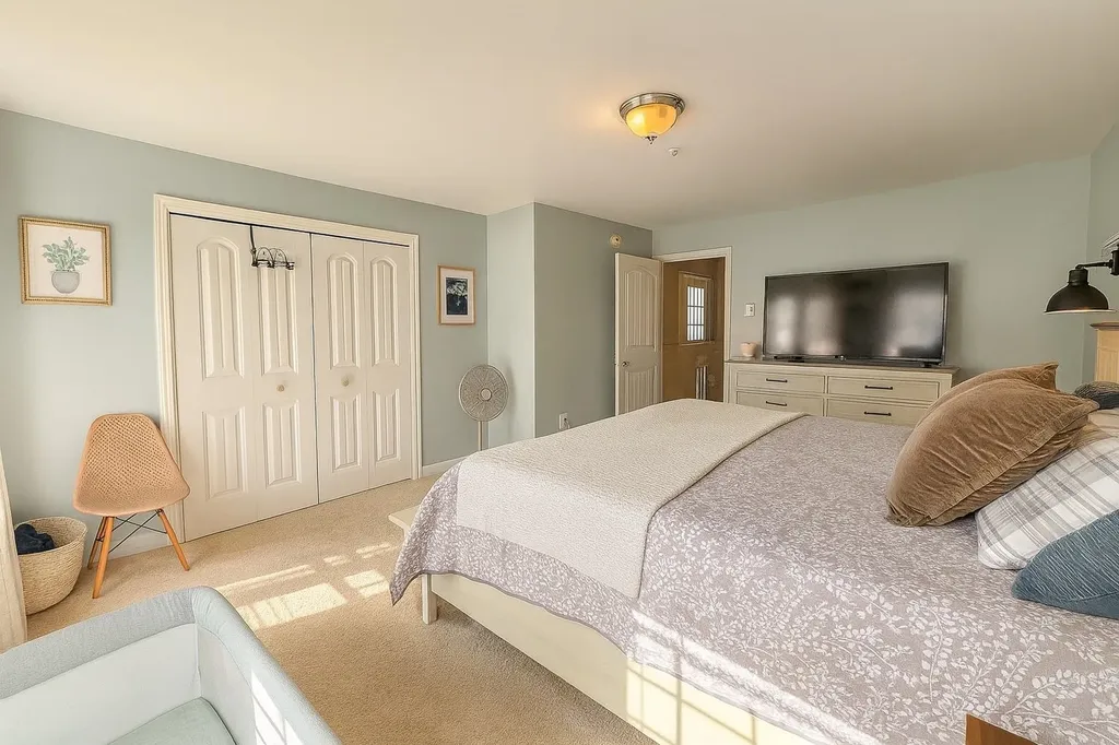 52 Trinity Circle Rochester NH 03839