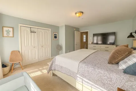 52 Trinity Circle Rochester NH 03839