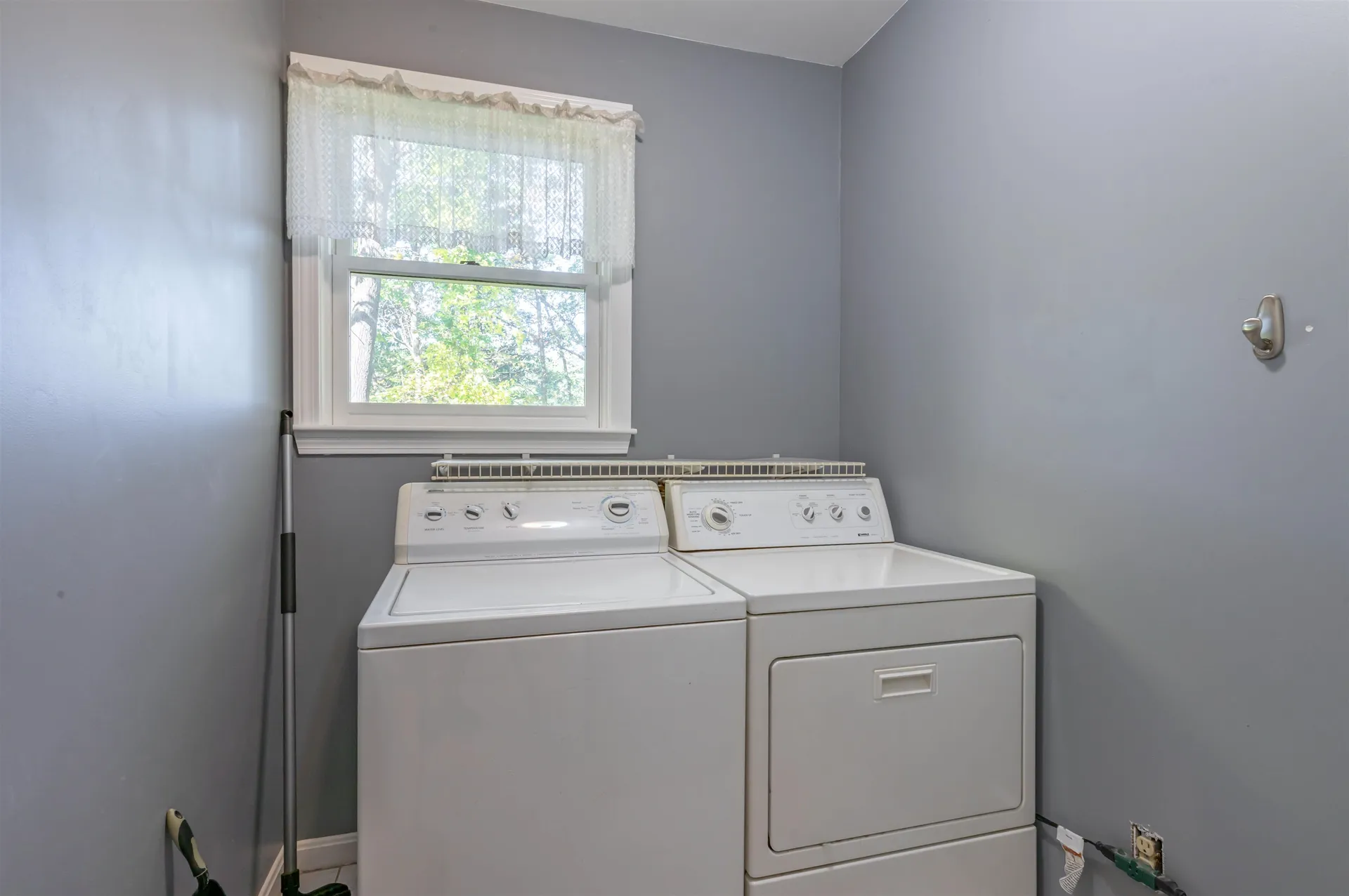 12 Leclair Drive Hudson NH 03051