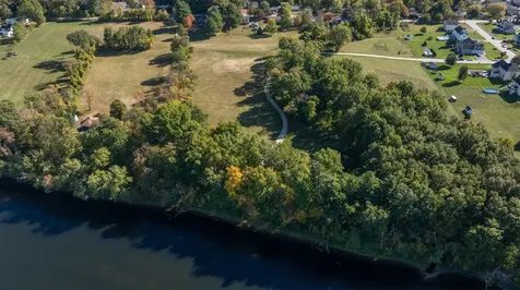 12 Leclair Drive Hudson NH 03051