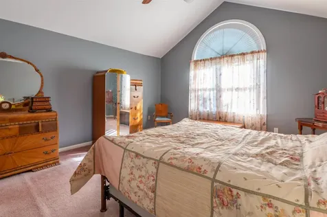 12 Leclair Drive Hudson NH 03051