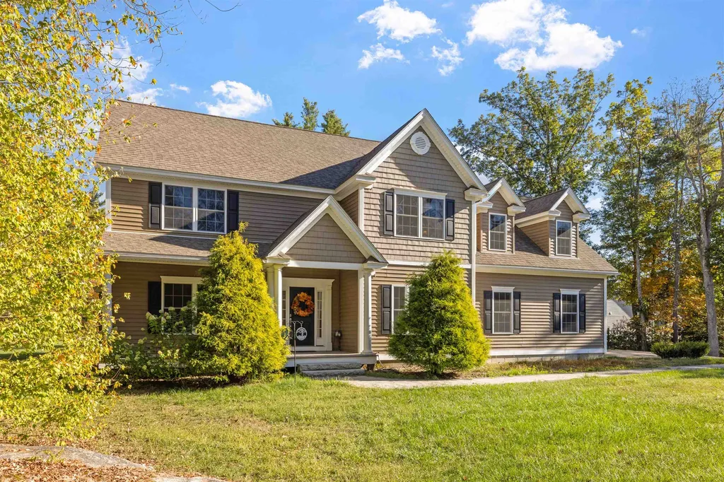 59 Hawthorne Drive Auburn NH 03032
