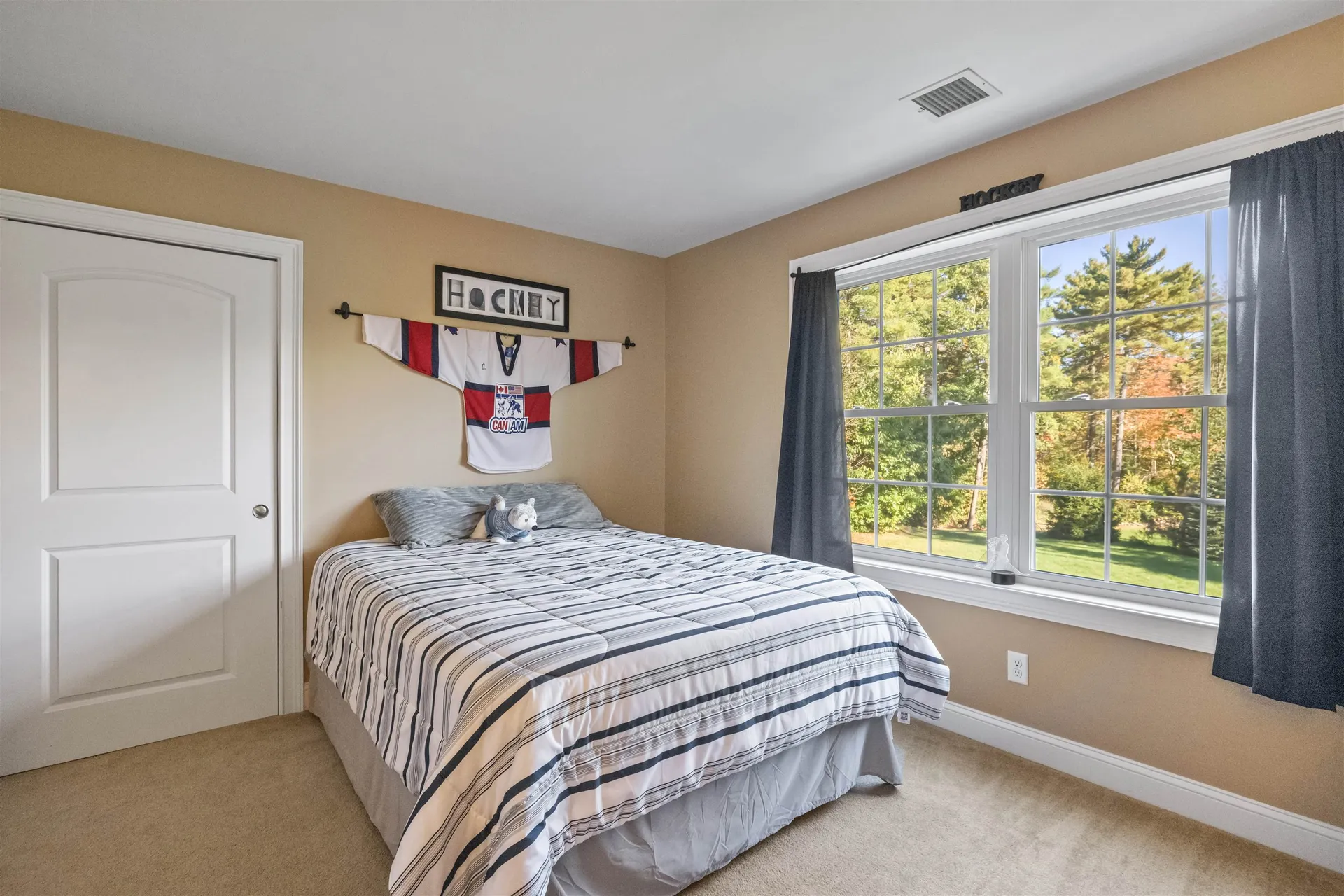 59 Hawthorne Drive Auburn NH 03032