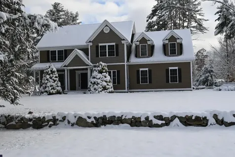 59 Hawthorne Drive Auburn NH 03032