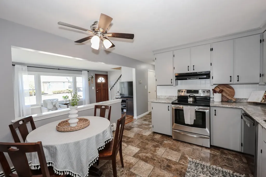 19 Bow Street Manchester NH 03103