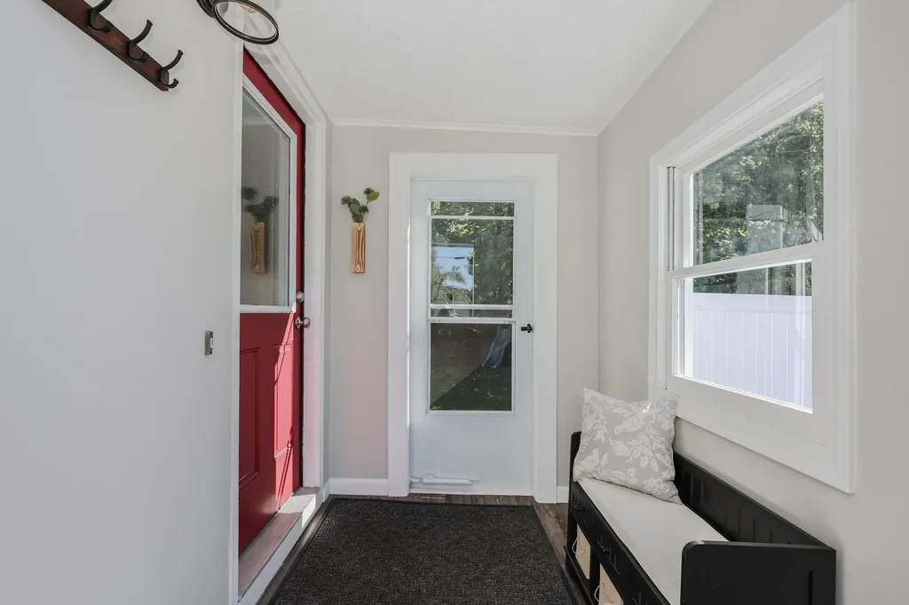 19 Bow Street Manchester NH 03103