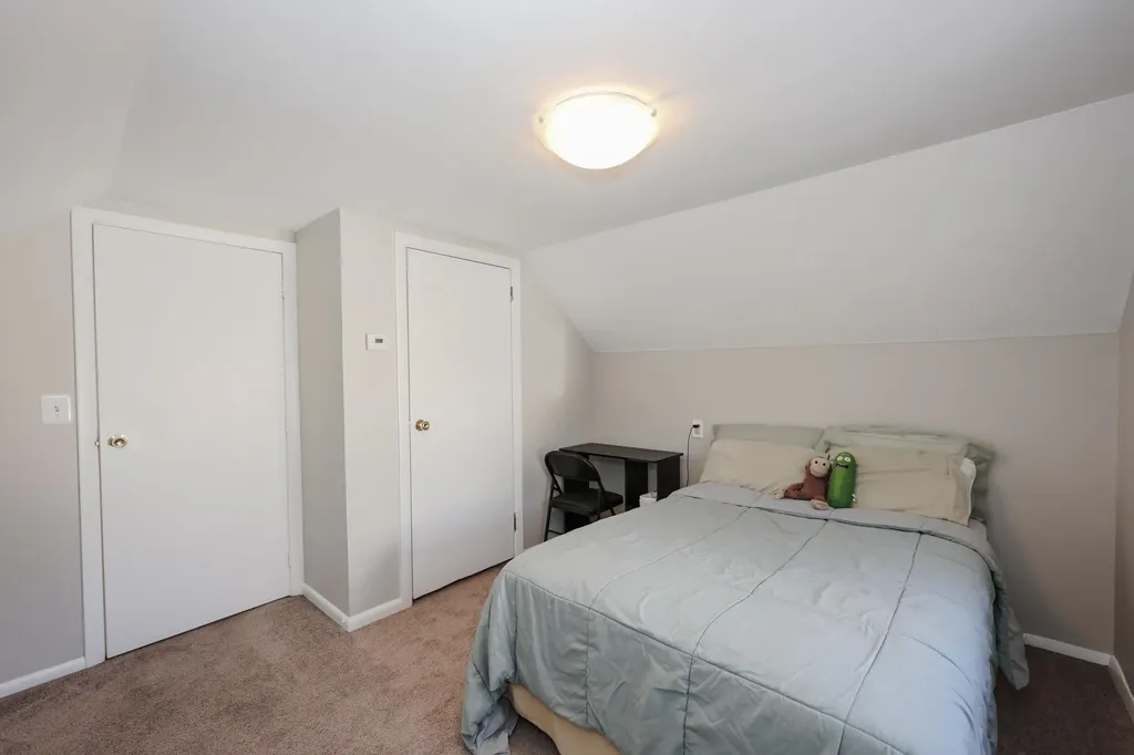 19 Bow Street Manchester NH 03103