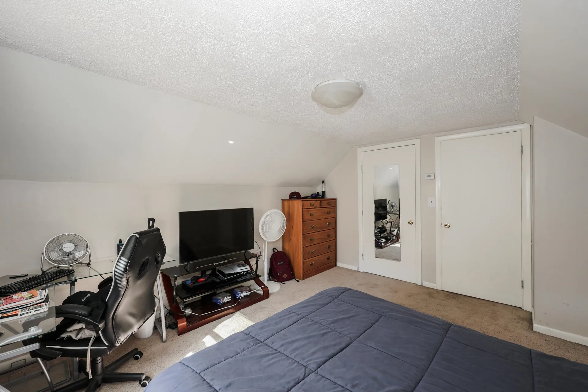 19 Bow Street Manchester NH 03103