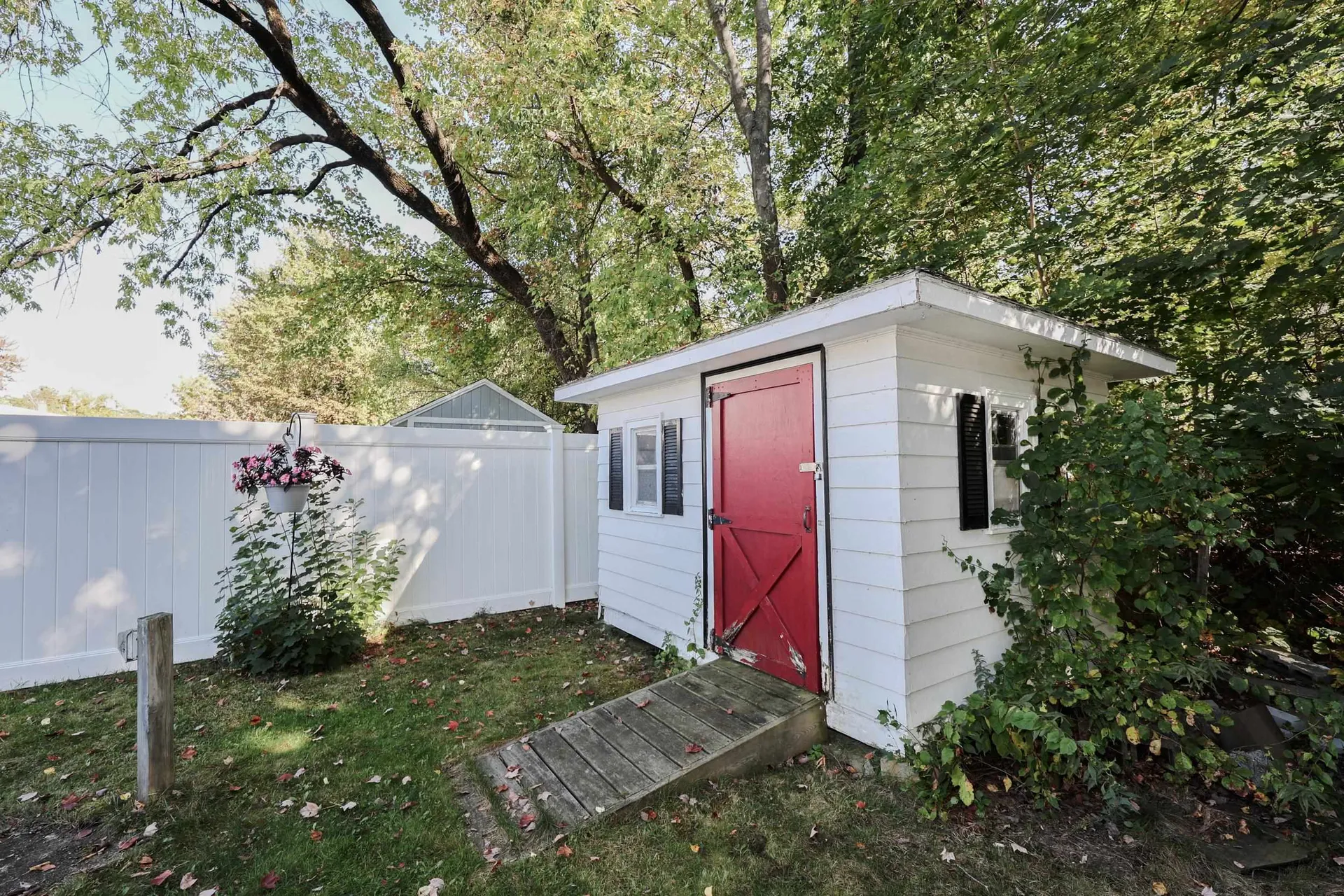 19 Bow Street Manchester NH 03103