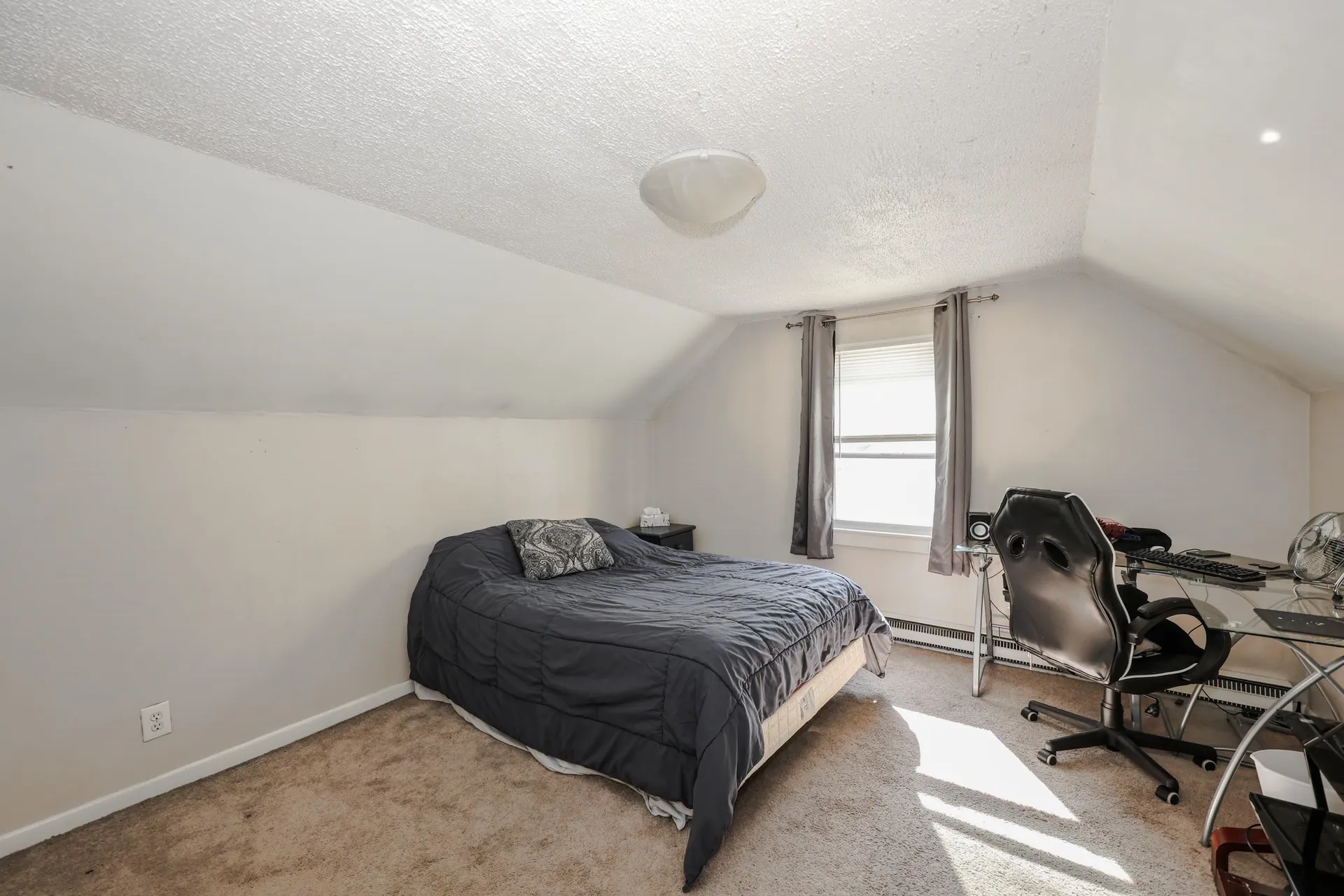 19 Bow Street Manchester NH 03103