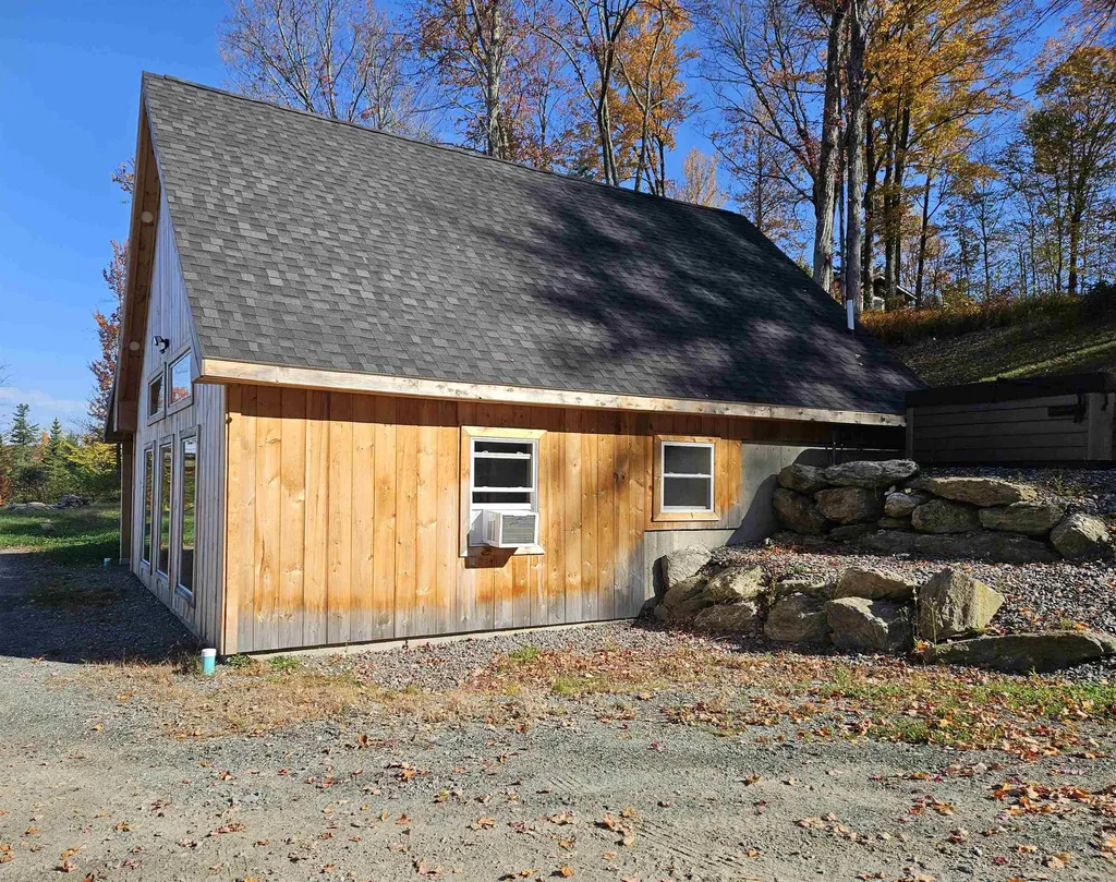 101 Sugar Ridge Lane Hyde Park VT 05655