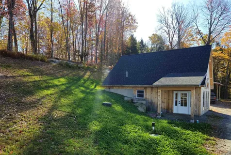101 Sugar Ridge Lane Hyde Park VT 05655