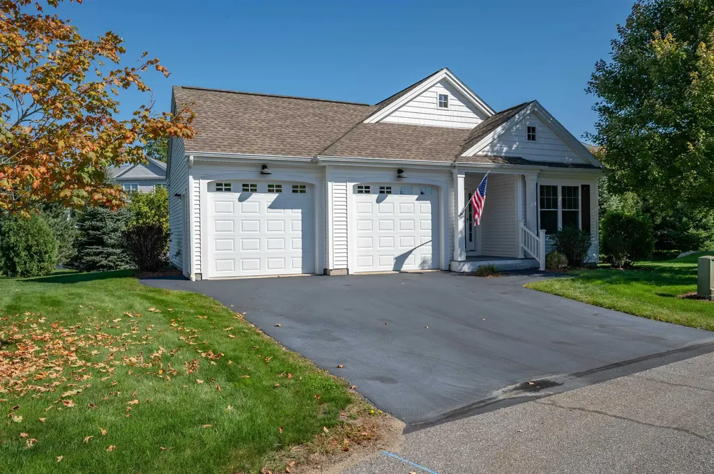 9 Elystan Circle Nashua NH 03064