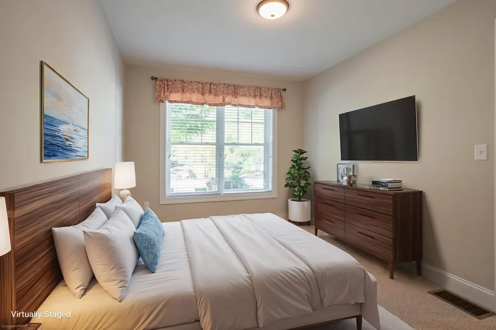 9 Elystan Circle Nashua NH 03064